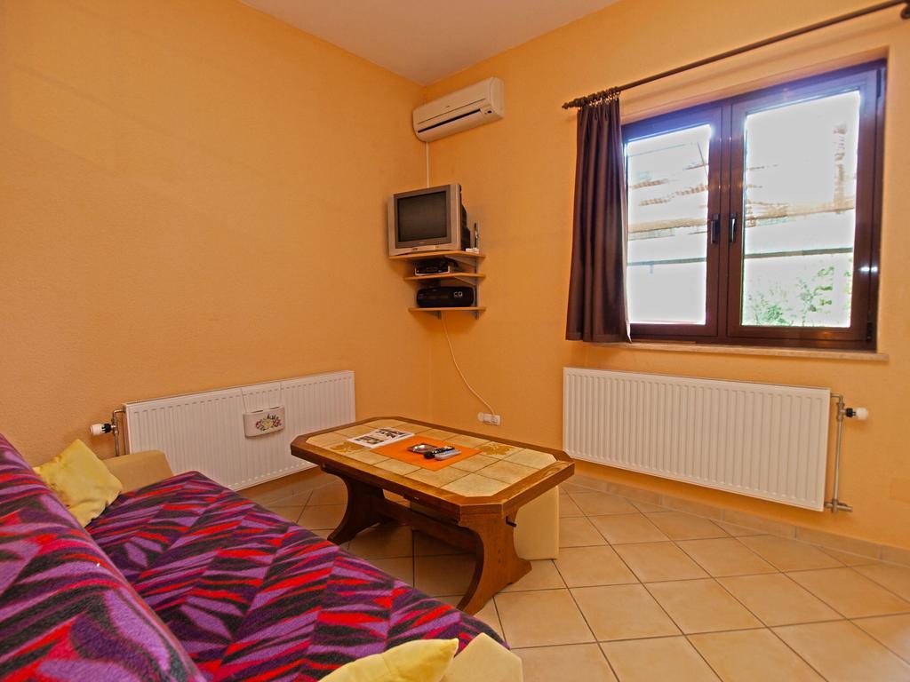 Apartments Denis 19 Fažana エクステリア 写真