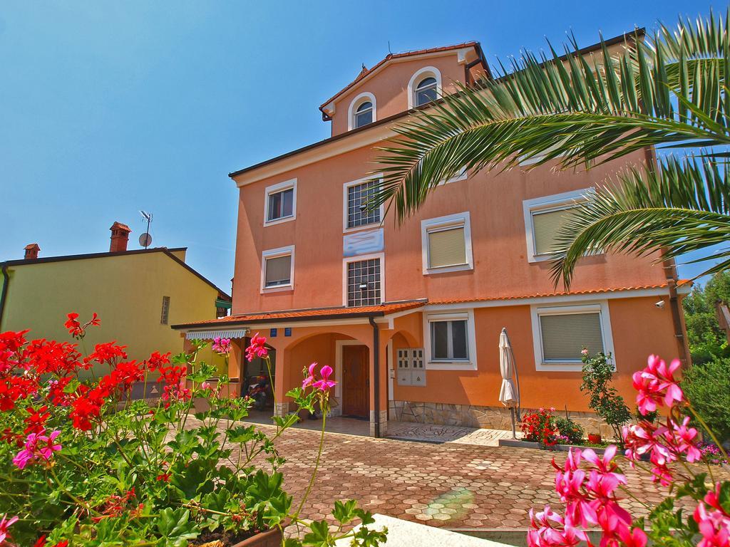 Apartments Denis 19 Fažana エクステリア 写真