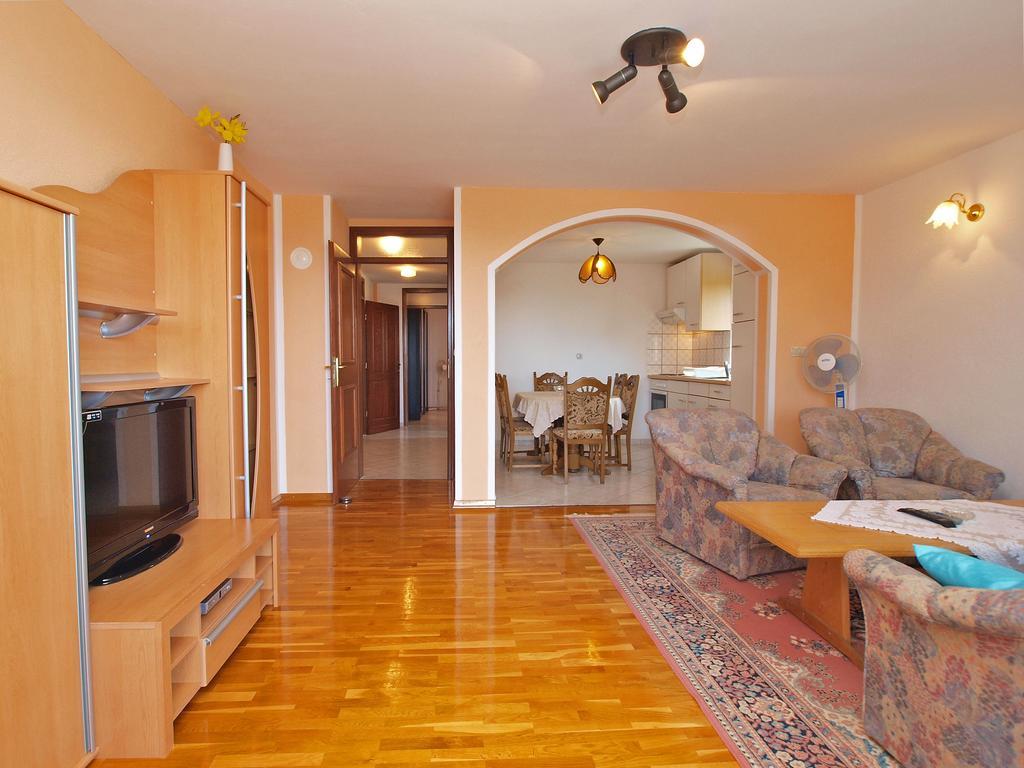 Apartments Denis 19 Fažana エクステリア 写真