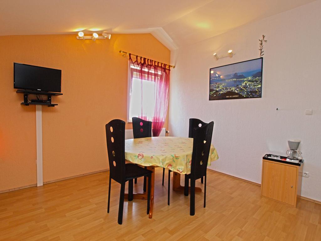 Apartments Denis 19 Fažana エクステリア 写真