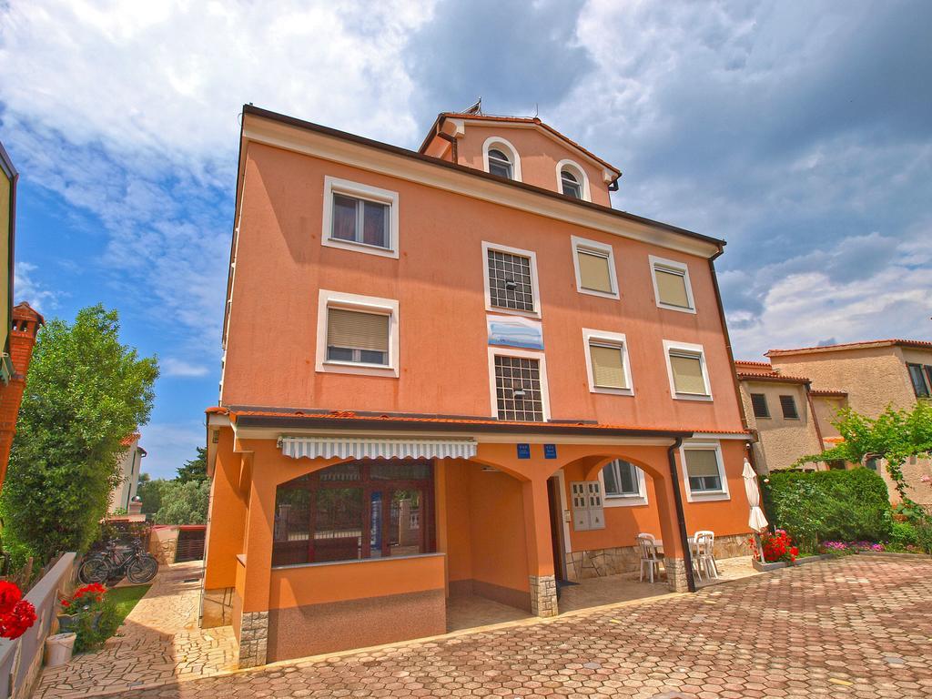 Apartments Denis 19 Fažana エクステリア 写真
